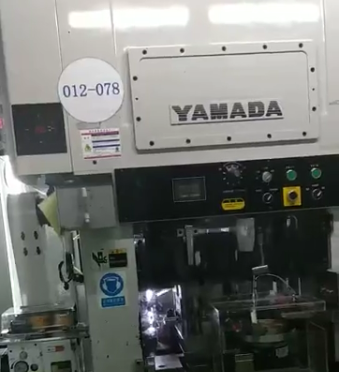 YAMADA衝床配大香蕉黄色电影高速夾式WWW.香蕉永久网站入口使用中